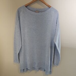 Chico's 3 Soft Blue Knit Top. XL. Decrative Side Buttons.
